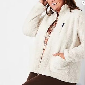 St. John's Bay - NWT Sherpa Midweight Faux Fur Jacket. Size XS